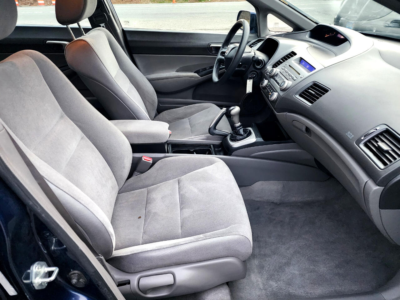 Honda Civic LX Sedan 5-Speed MT 2008