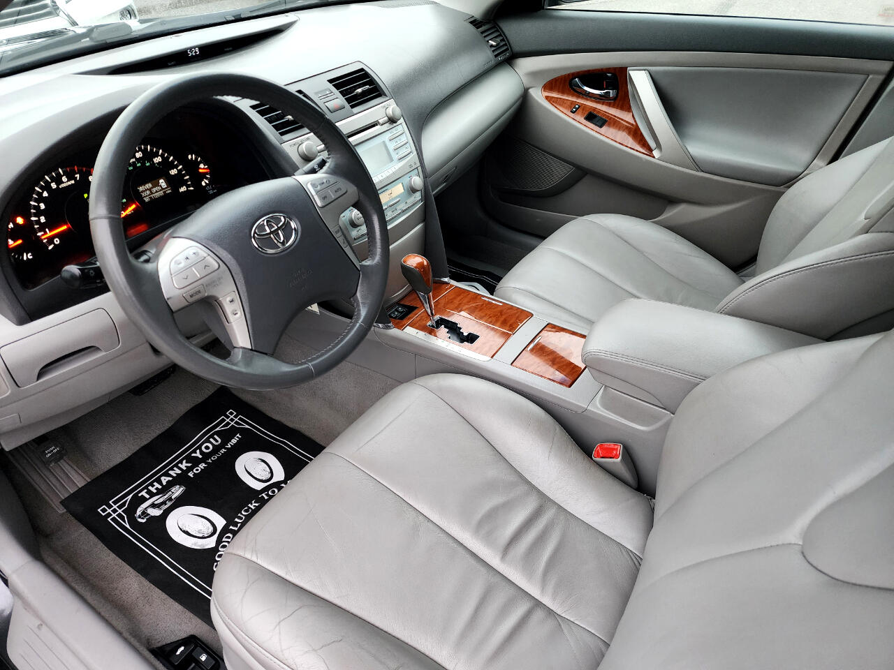 Toyota Camry XLE 5-Spd AT 2009