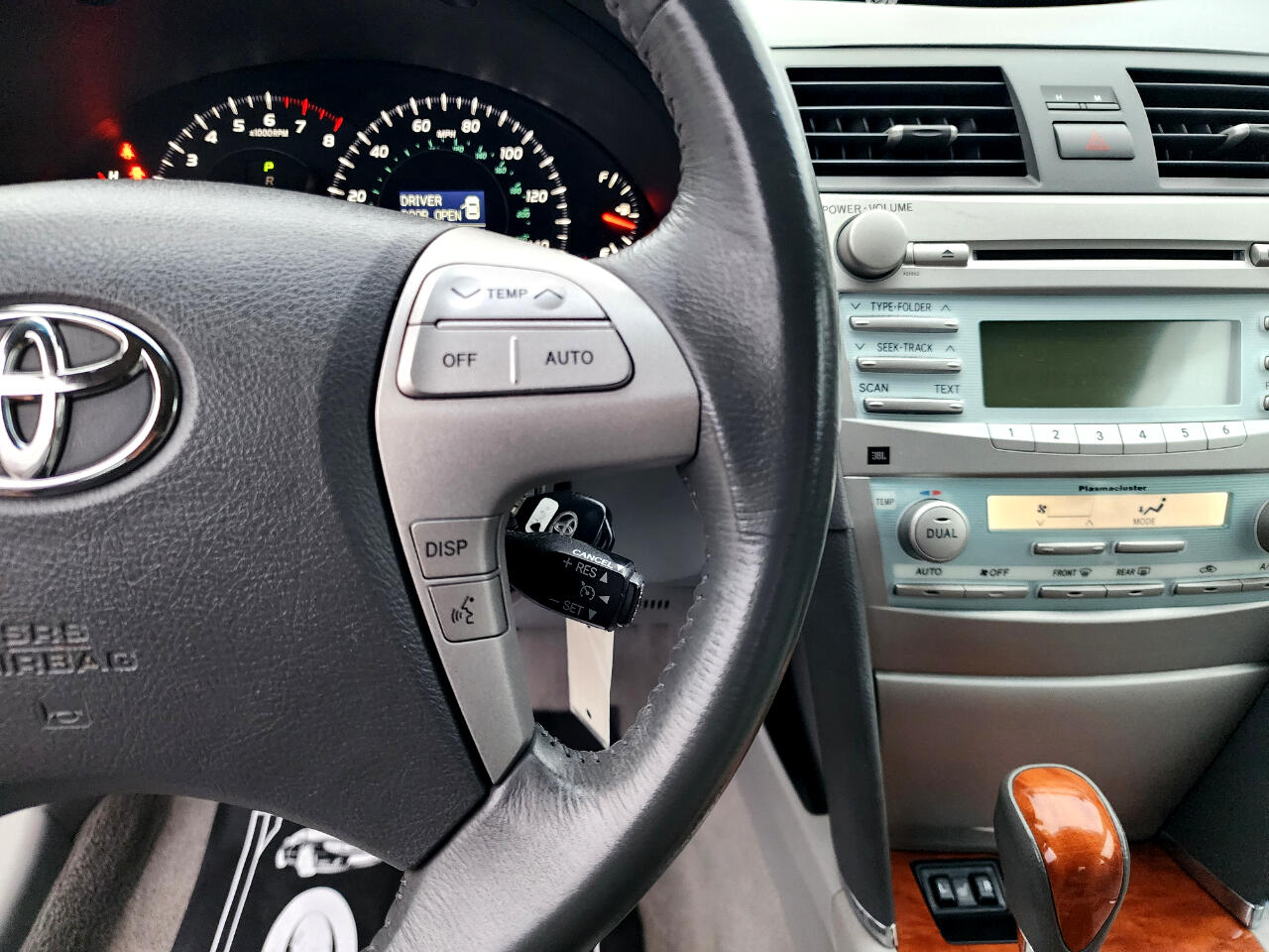 Toyota Camry XLE 5-Spd AT 2009