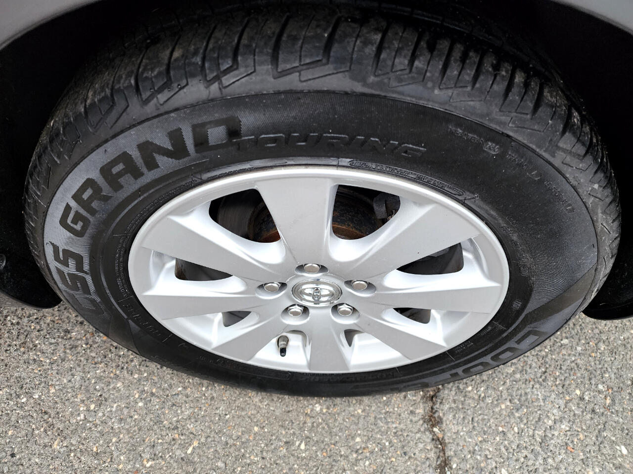 Toyota Camry XLE 5-Spd AT 2009