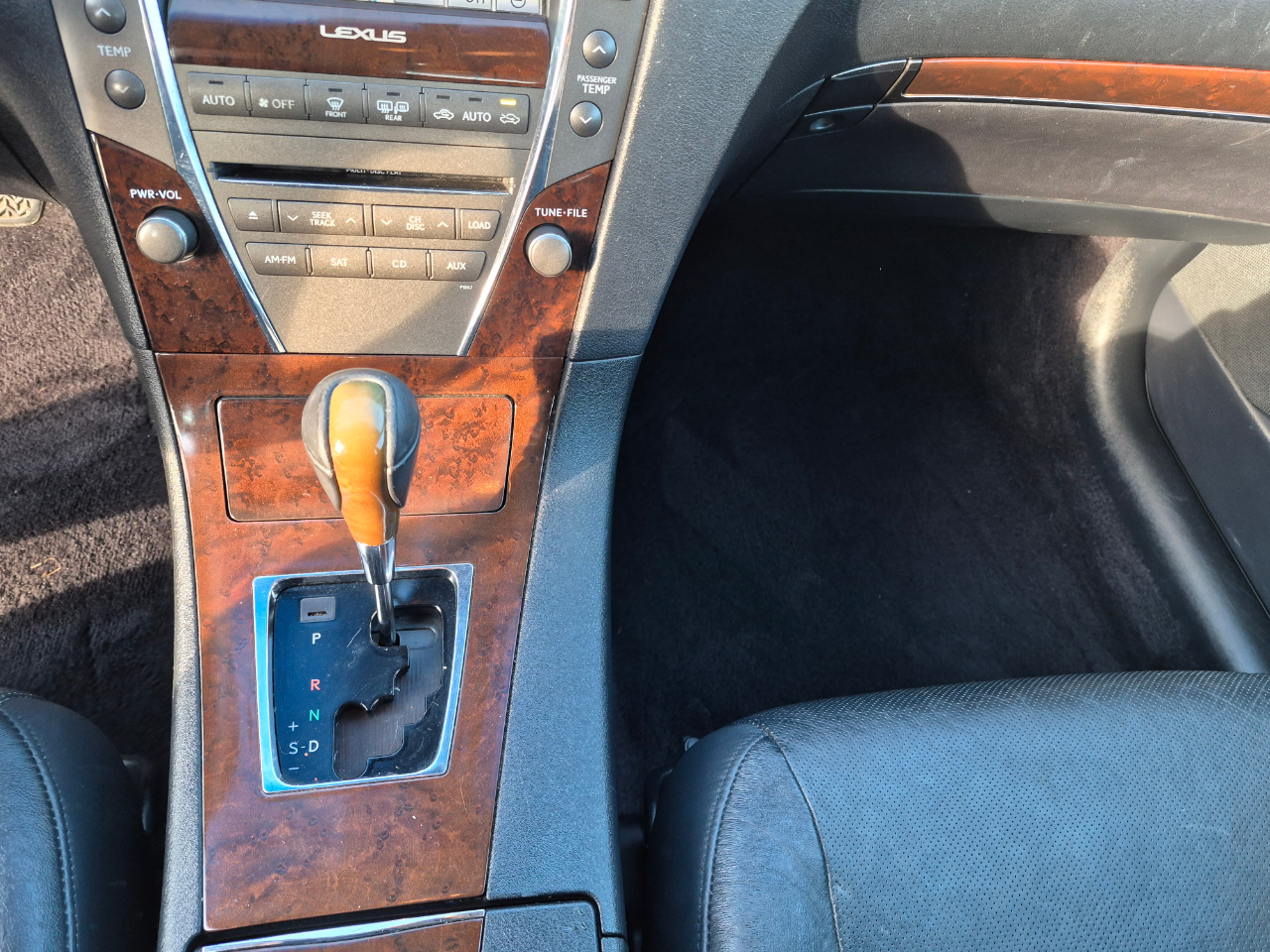 Lexus ES 350 Sedan 2010