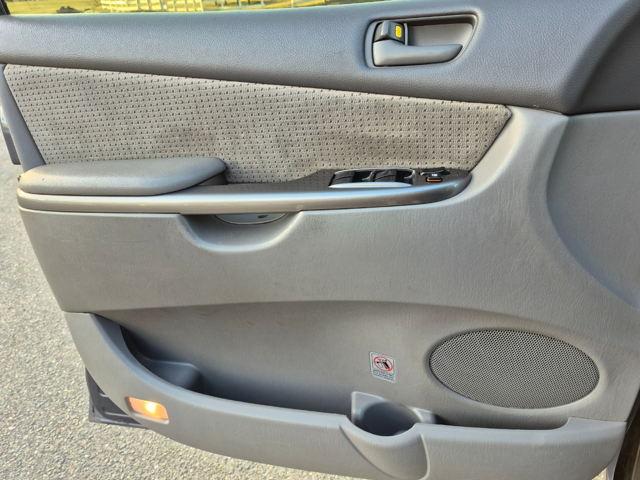 Toyota Sienna LE - 7 Passenger Seating 2010