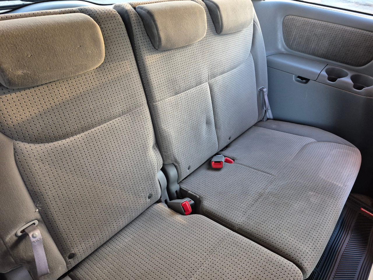 Toyota Sienna LE - 7 Passenger Seating 2010