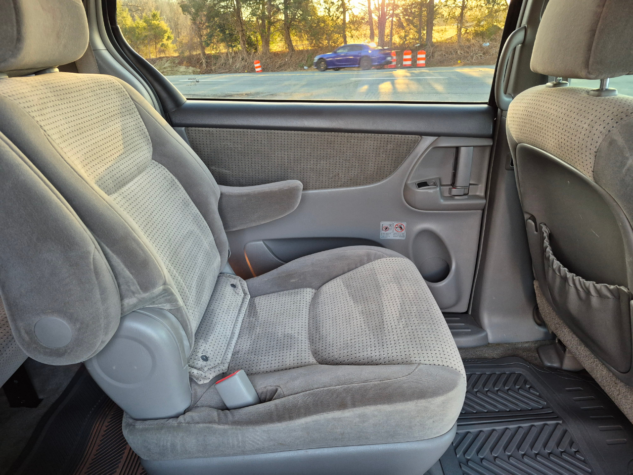 Toyota Sienna LE - 7 Passenger Seating 2010