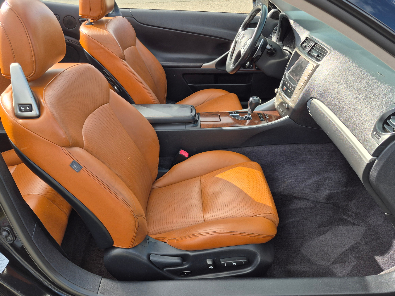 Lexus IS 250C 2dr Conv 2011