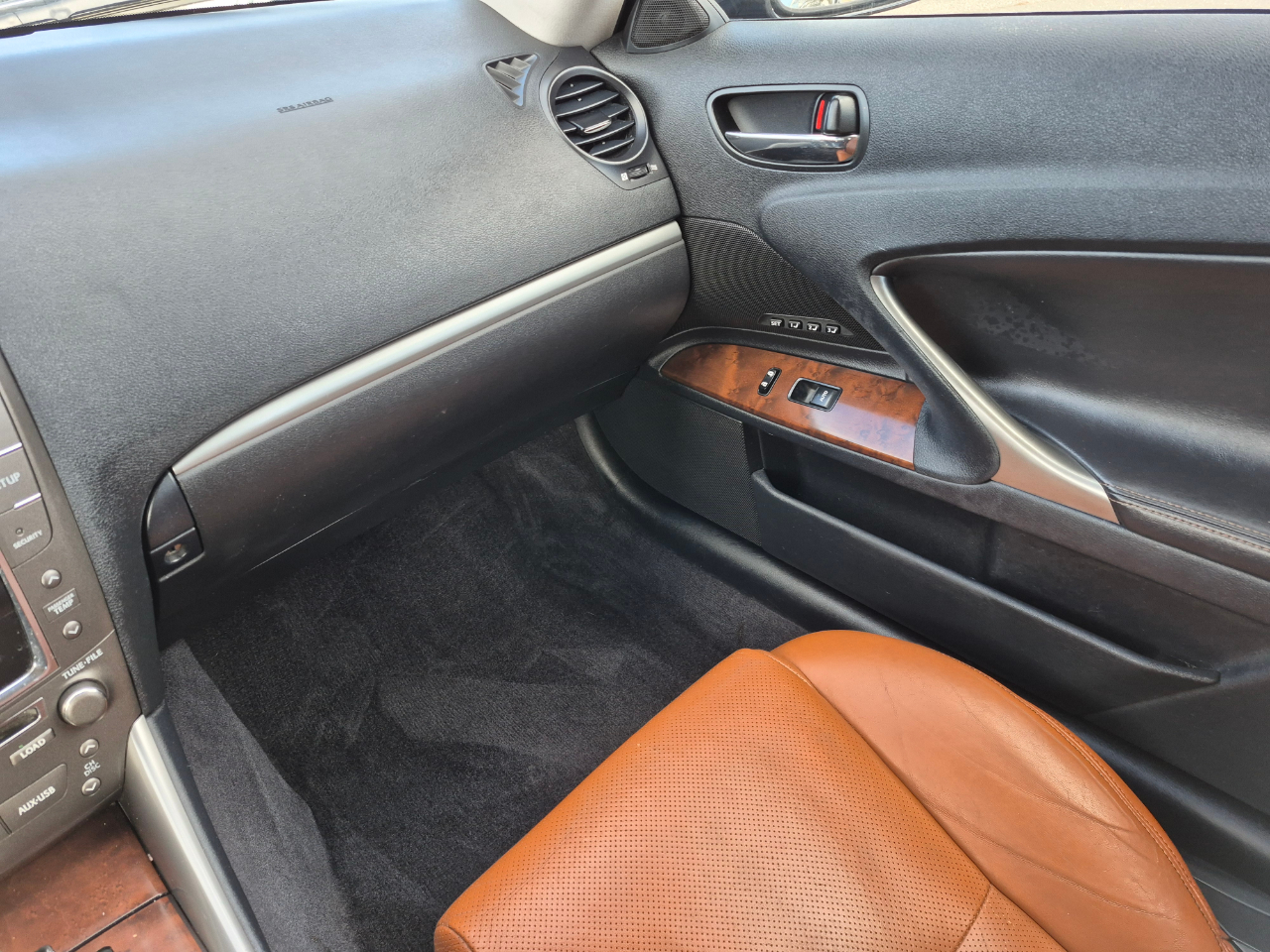 Lexus IS 250C 2dr Conv 2011