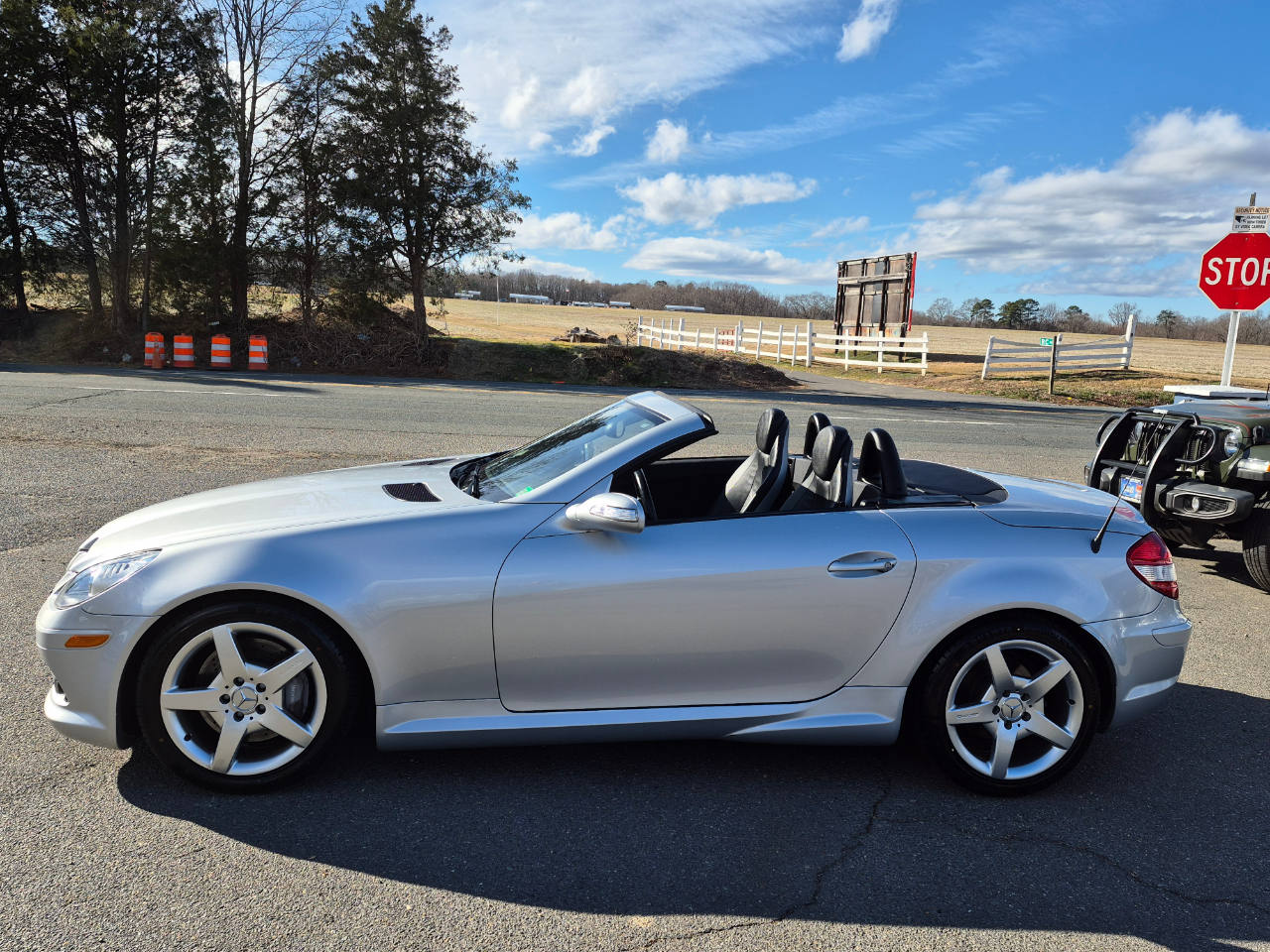 Mercedes-Benz SLK 2dr Roadster SLK 350 2005