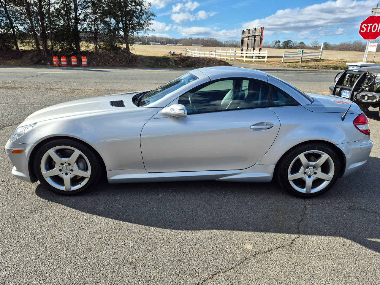 Mercedes-Benz SLK 2dr Roadster SLK 350 2005