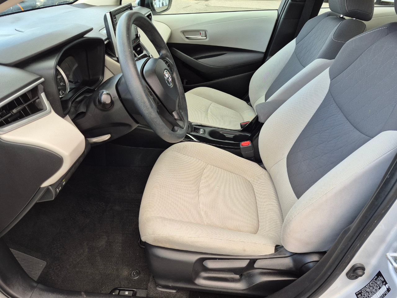 Toyota Corolla LE 2020