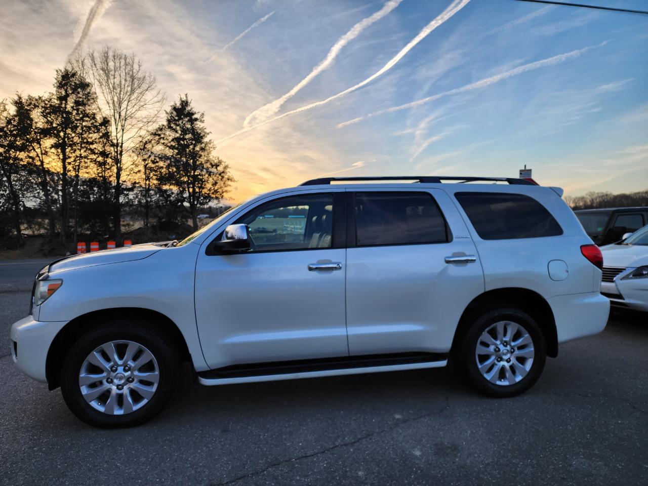 Toyota Sequoia Plantium 4WD 2013