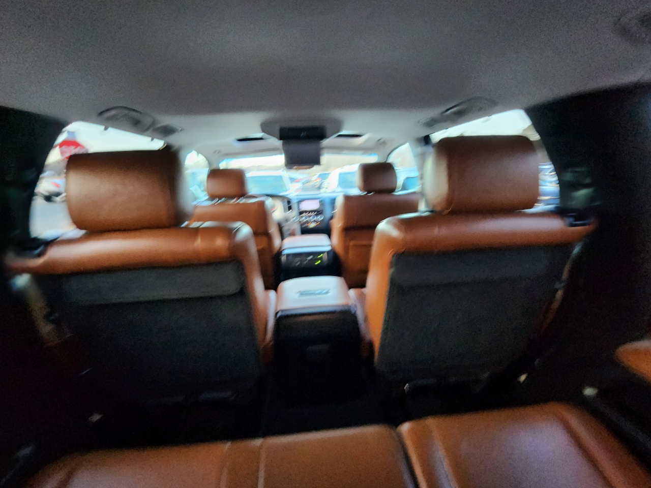 Toyota Sequoia Plantium 4WD 2013