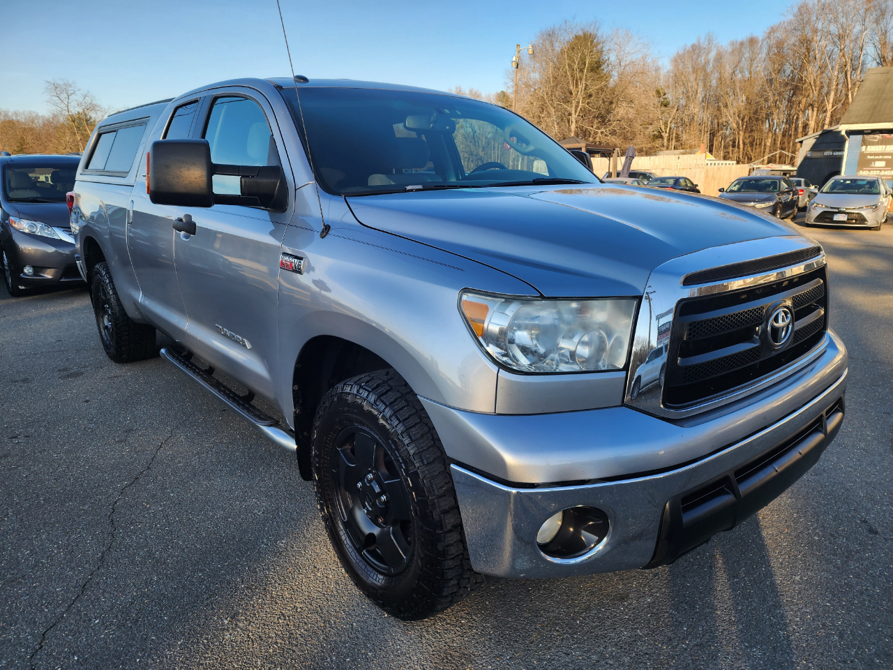 Toyota Tundra Tundra-Grade 5.7L Double Cab 4WD 2013