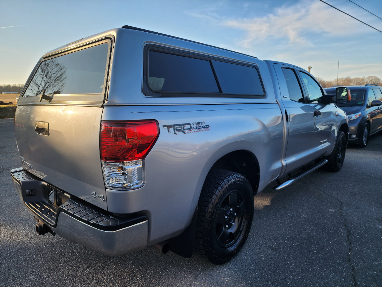 Toyota Tundra Tundra-Grade 5.7L Double Cab 4WD 2013