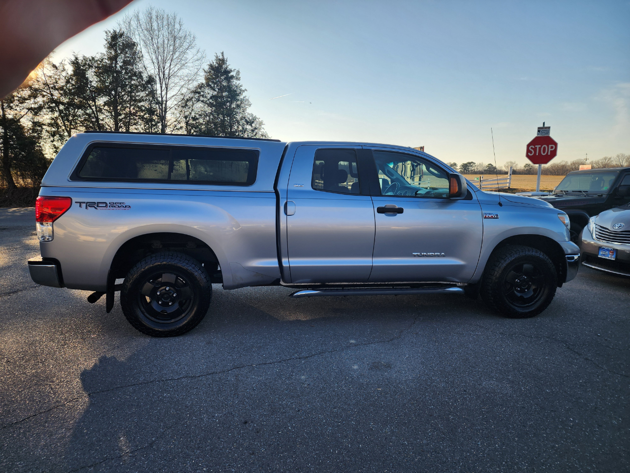 Toyota Tundra Tundra-Grade 5.7L Double Cab 4WD 2013