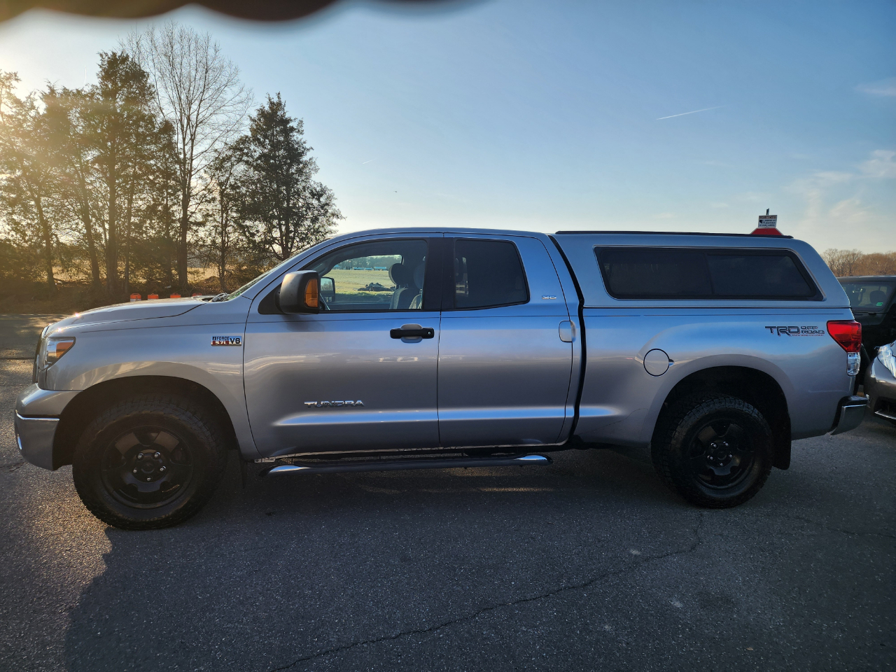 Toyota Tundra Tundra-Grade 5.7L Double Cab 4WD 2013