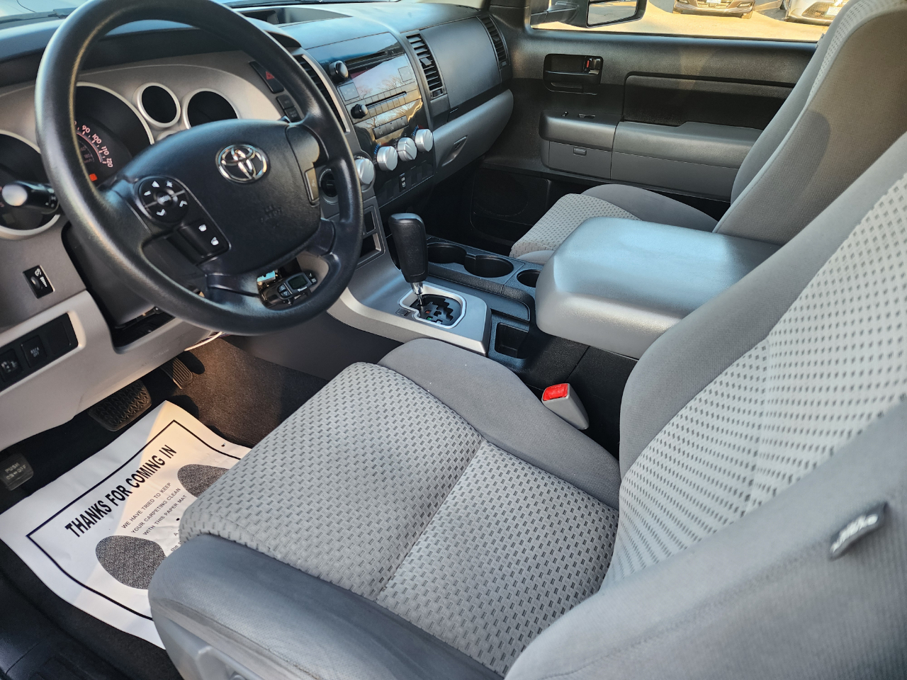Toyota Tundra Tundra-Grade 5.7L Double Cab 4WD 2013