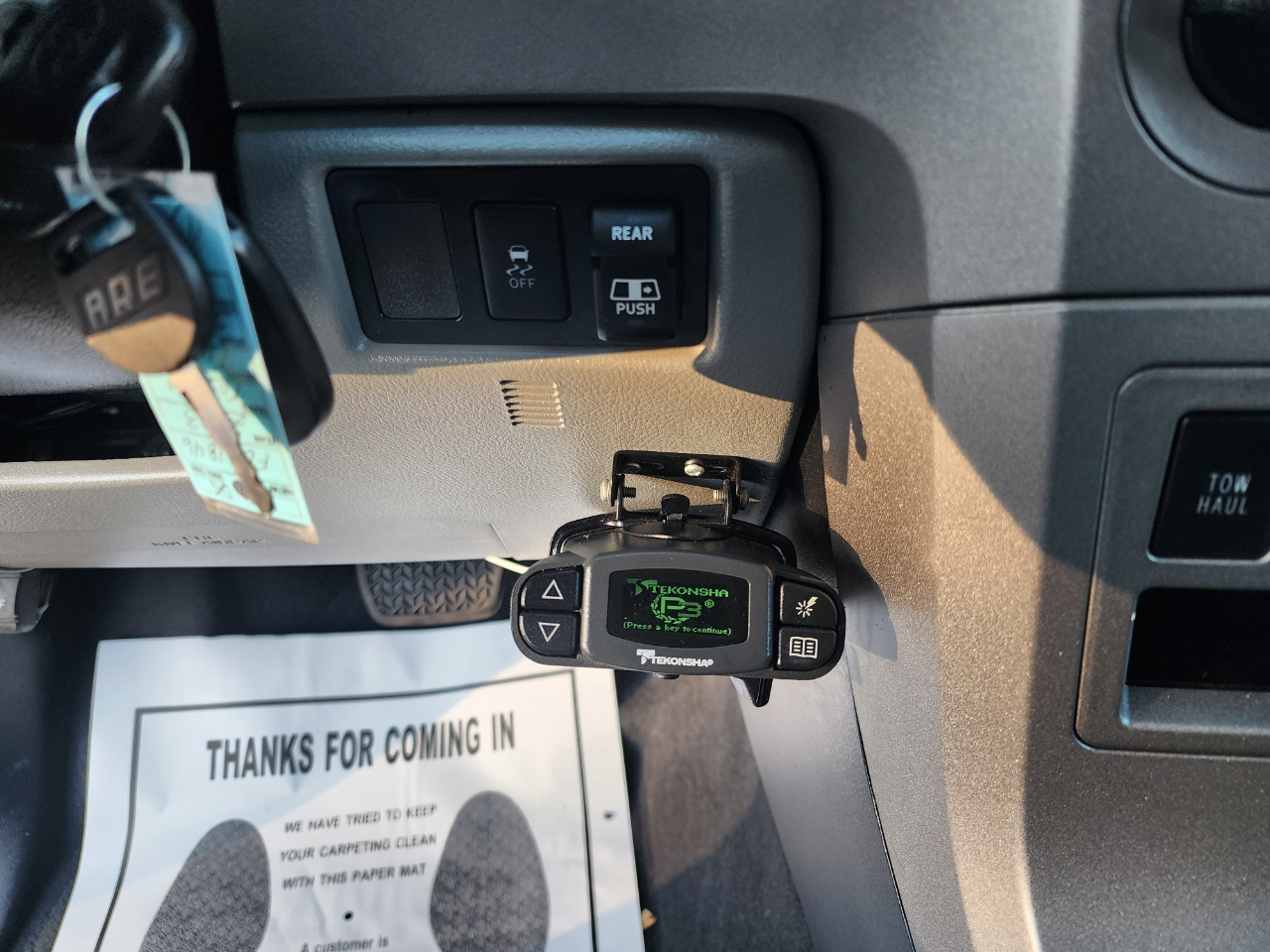 Toyota Tundra Tundra-Grade 5.7L Double Cab 4WD 2013