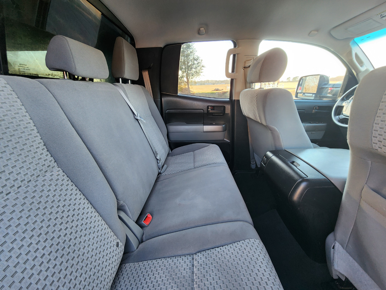 Toyota Tundra Tundra-Grade 5.7L Double Cab 4WD 2013