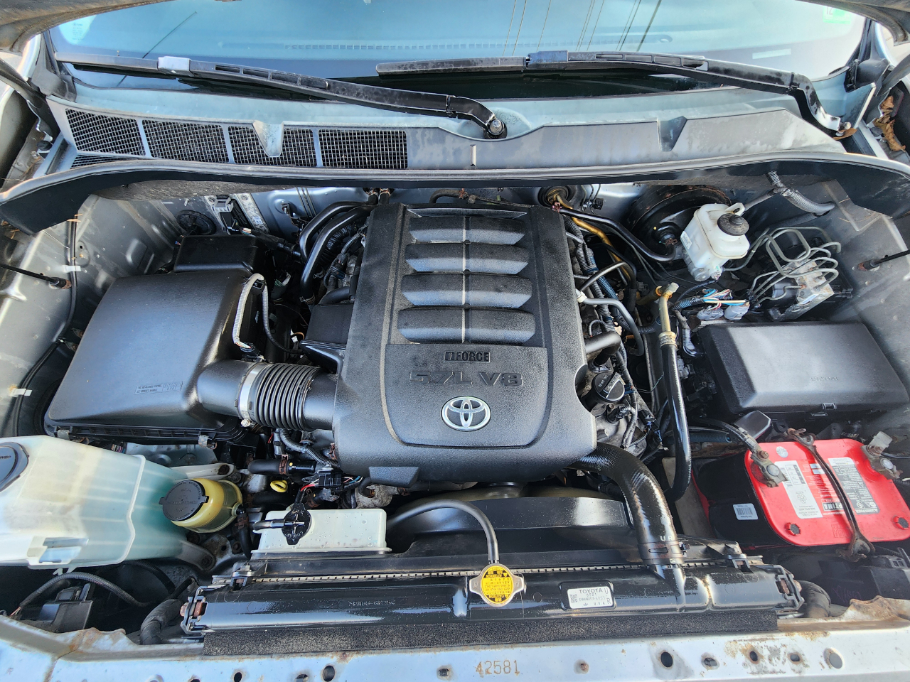 Toyota Tundra Tundra-Grade 5.7L Double Cab 4WD 2013