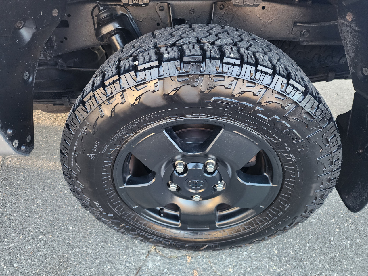 Toyota Tundra Tundra-Grade 5.7L Double Cab 4WD 2013