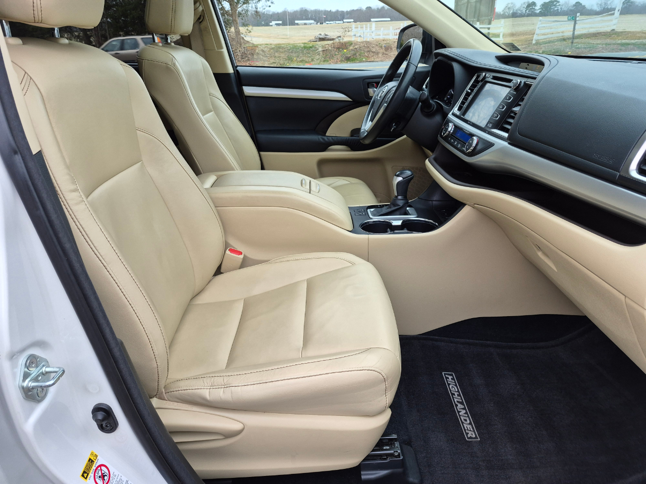 Toyota Highlander XLE AWD V6 2015