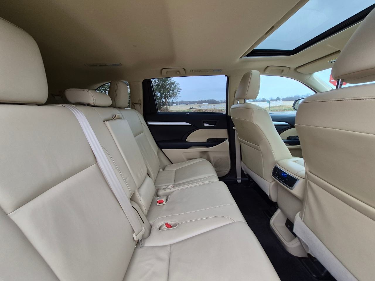 Toyota Highlander XLE AWD V6 2015