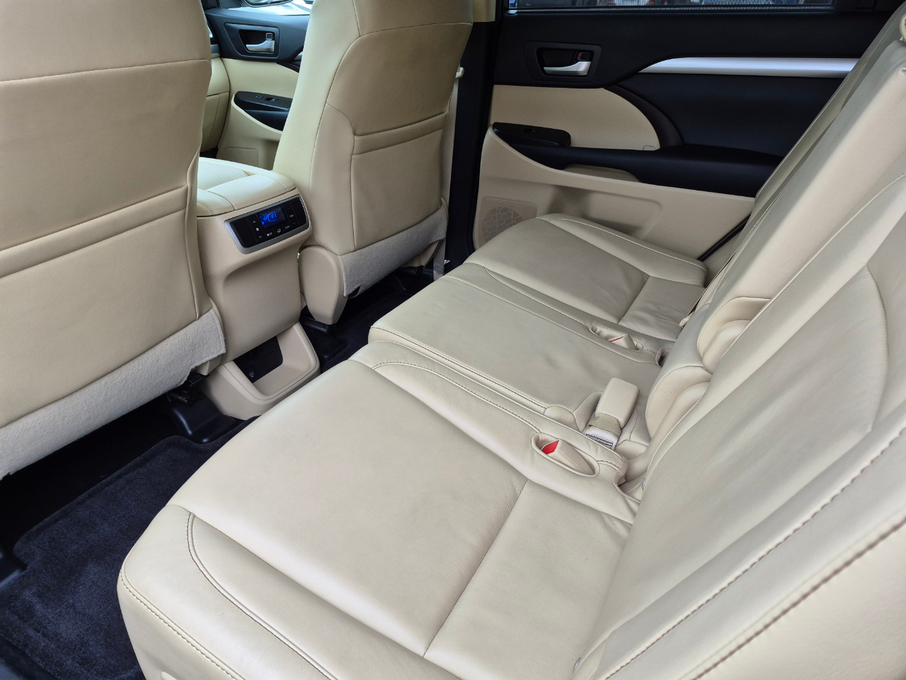 Toyota Highlander XLE AWD V6 2015