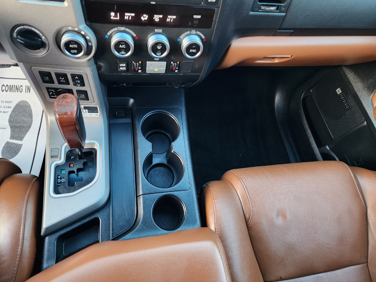 Toyota Sequoia Plantium 4WD 2013