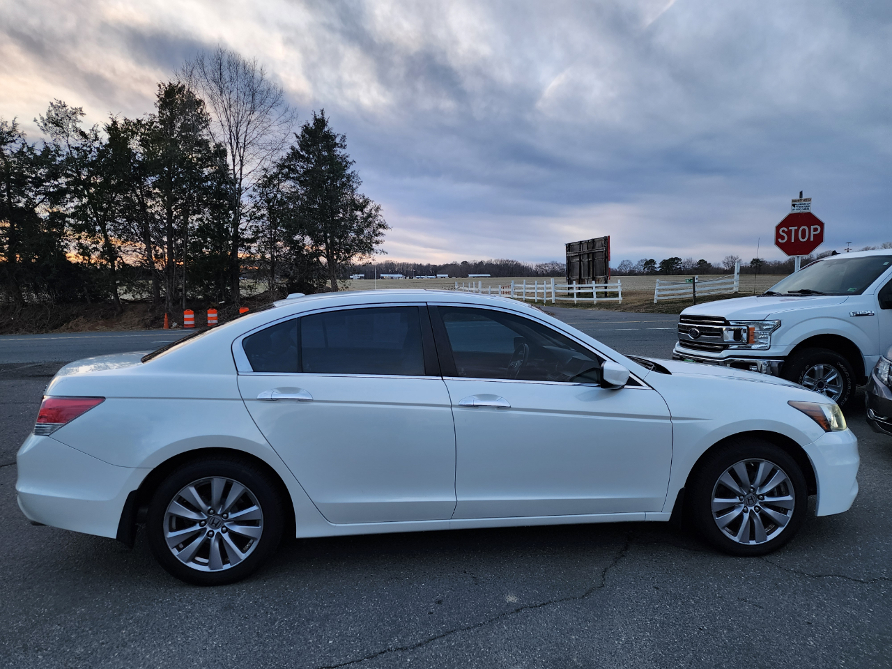 Honda Accord EX-L V6 Sedan AT 2012