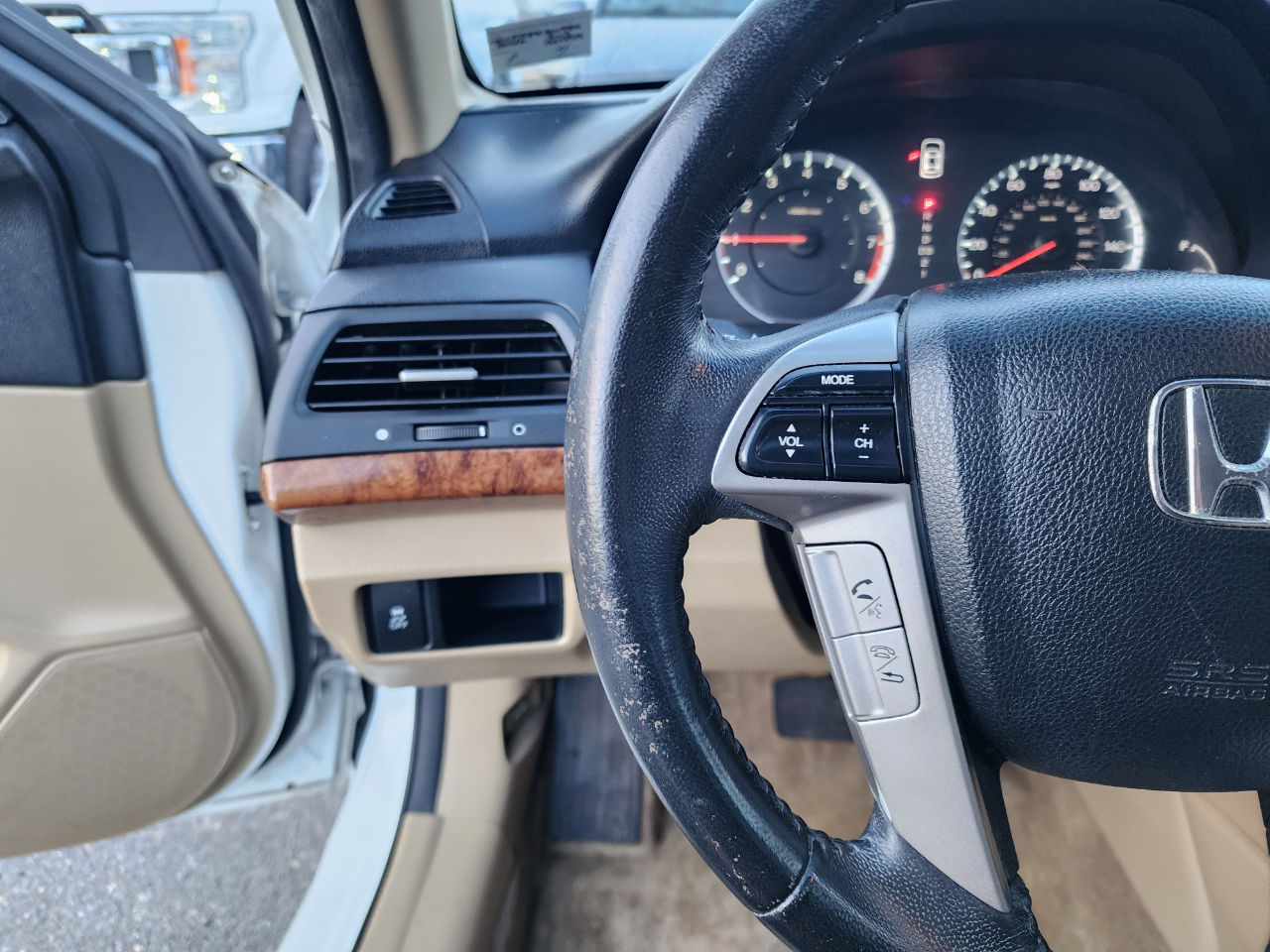 Honda Accord EX-L V6 Sedan AT 2012