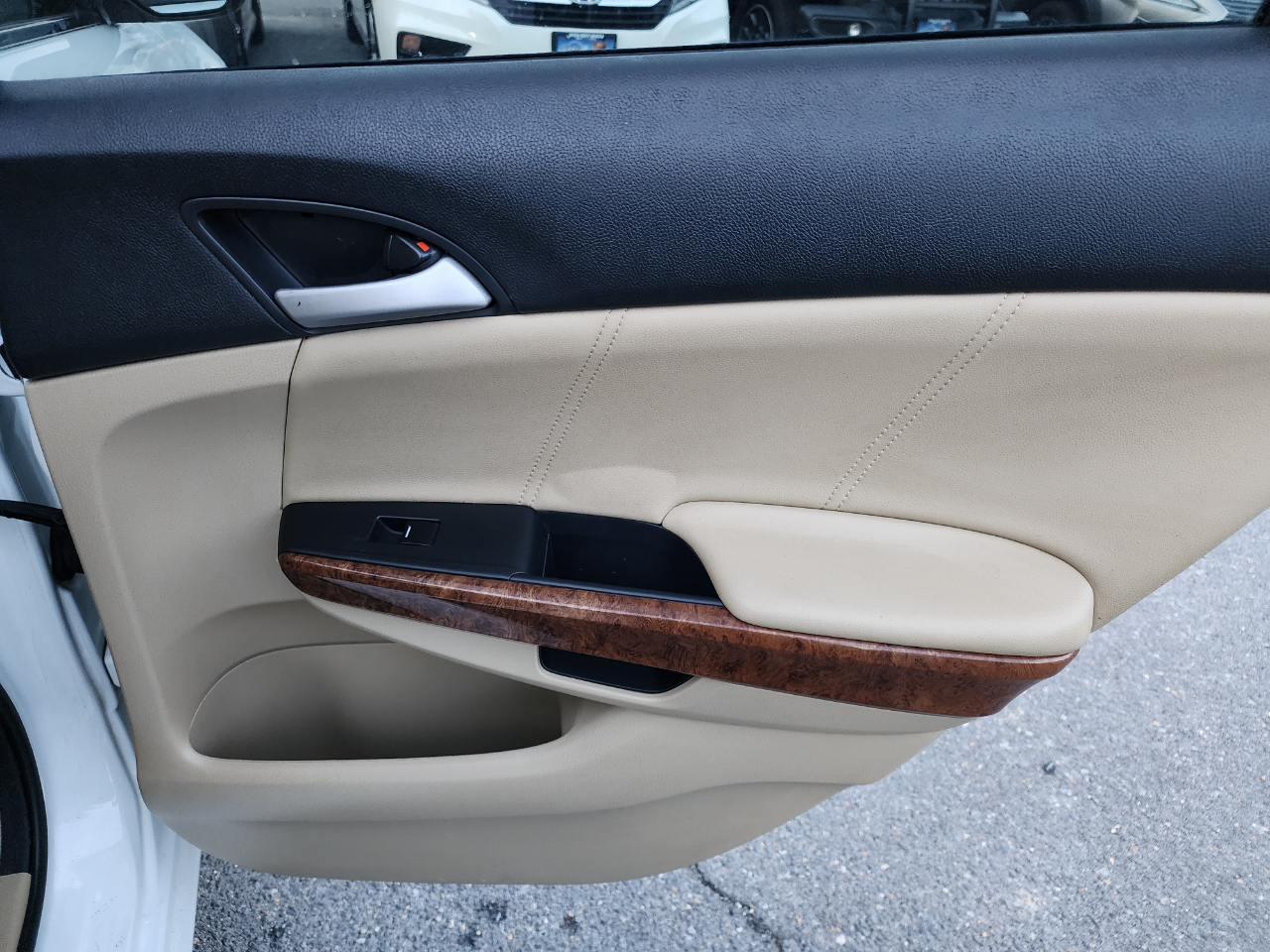 Honda Accord EX-L V6 Sedan AT 2012