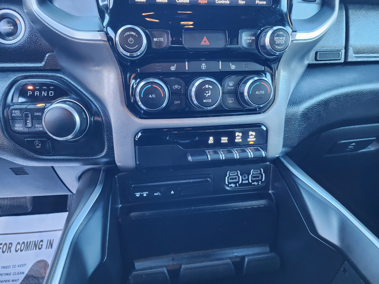 RAM 1500 Big Horn Crew Cab LWB 4WD 2019