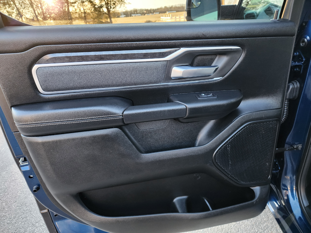 RAM 1500 Big Horn Crew Cab LWB 4WD 2019