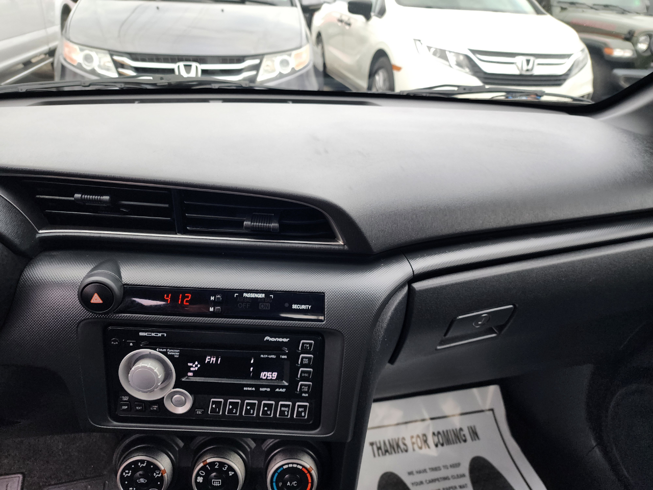 Scion tC Sports Coupe 6-Spd AT 2011