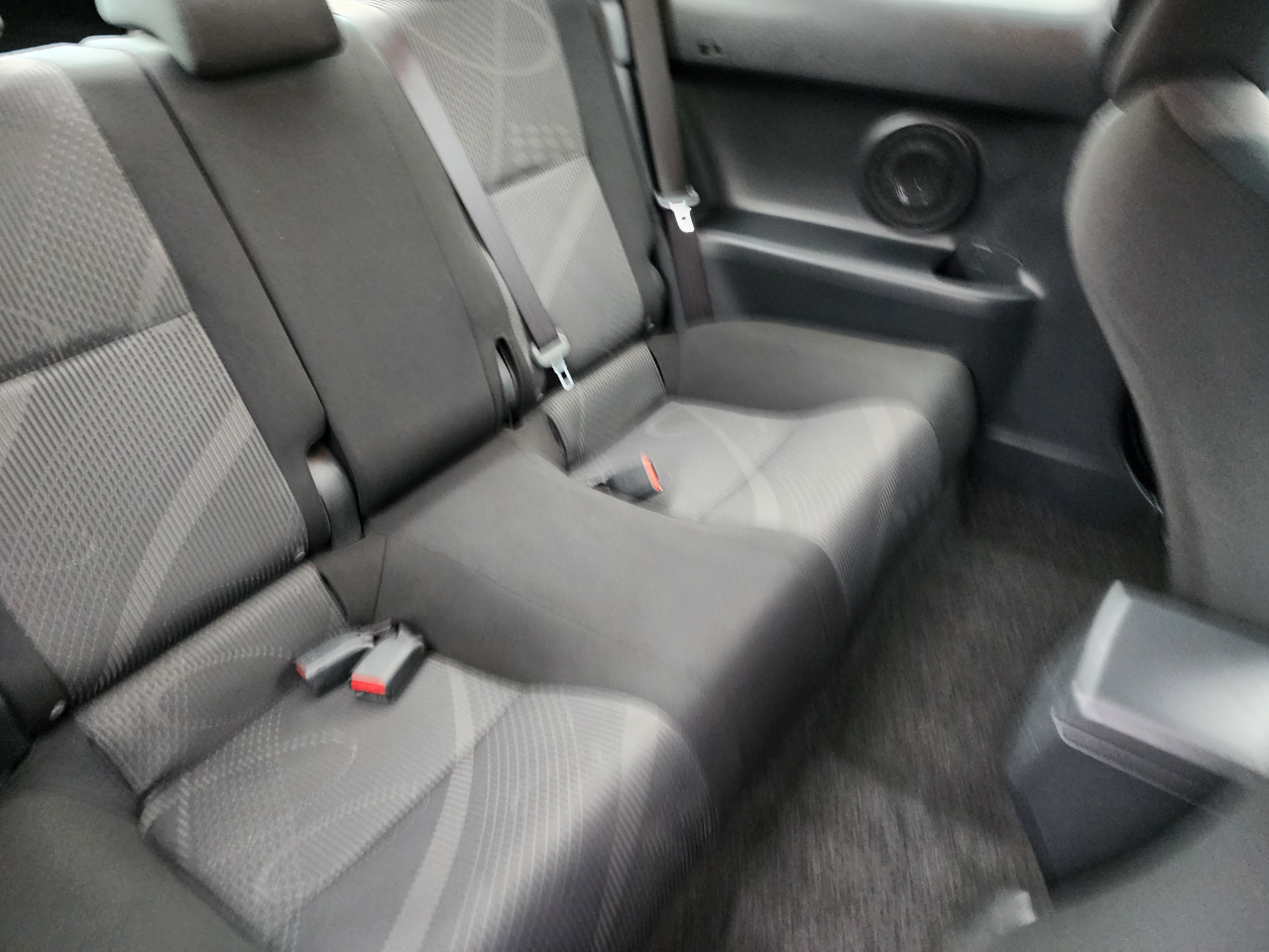 Scion tC Sports Coupe 6-Spd AT 2011