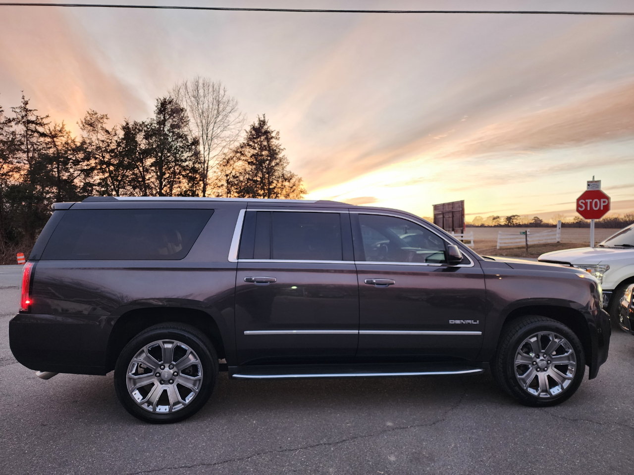 GMC Yukon XL Denali 2WD 2016
