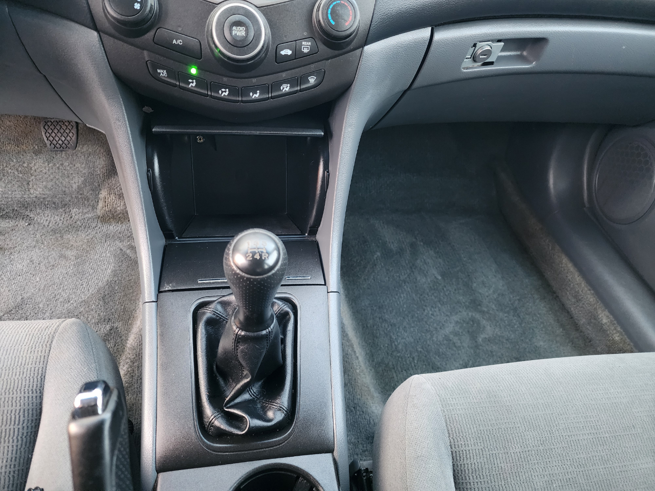 Honda Accord 4dr Sedan LX 5-Spd 2007