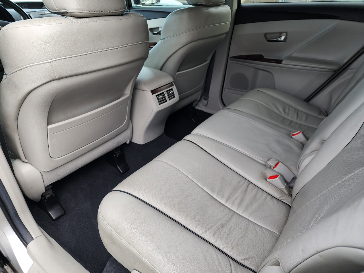 Toyota Venza FWD V6 2009