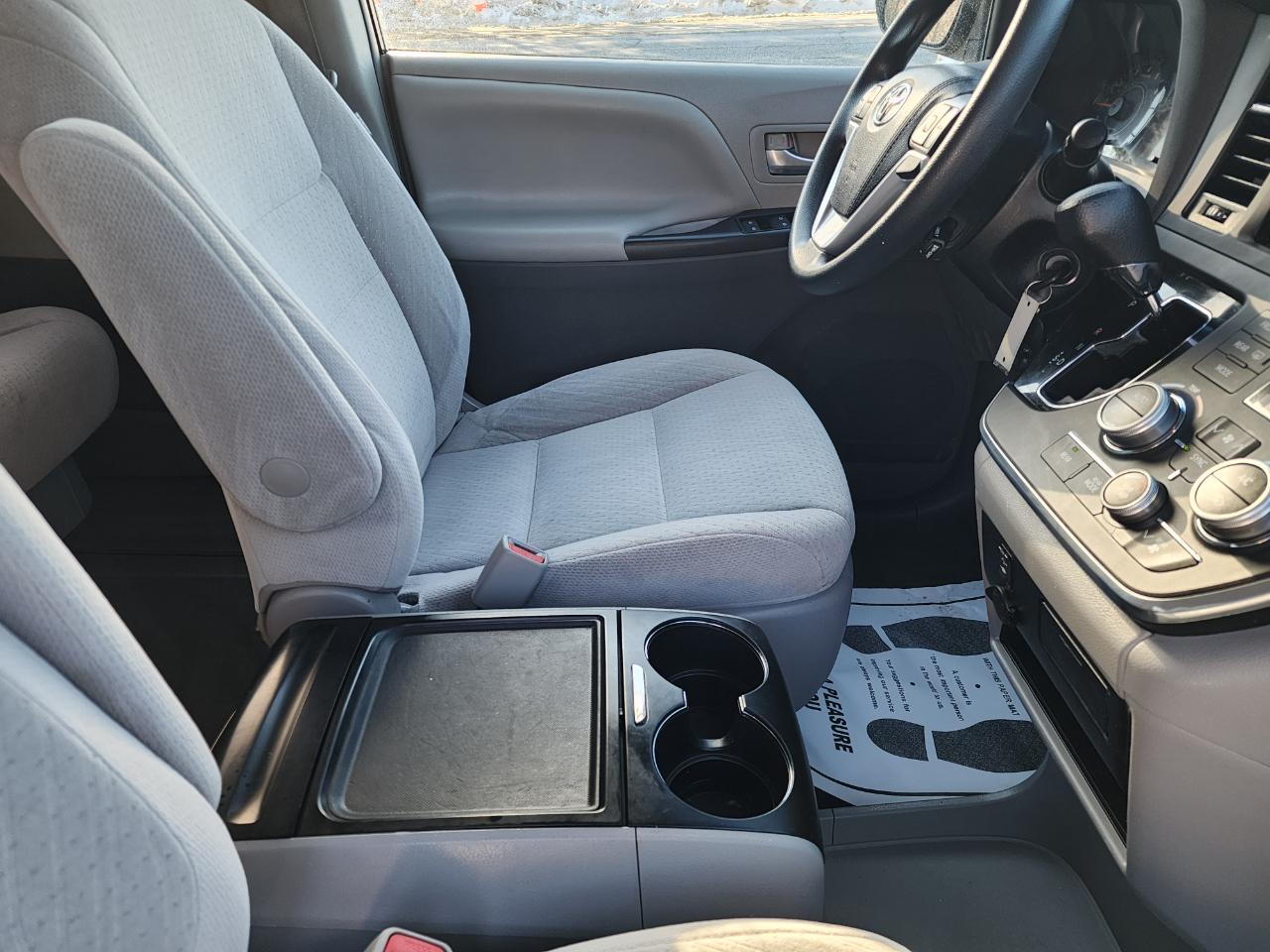 Toyota Sienna LE FWD 8-Passenger V6 2015