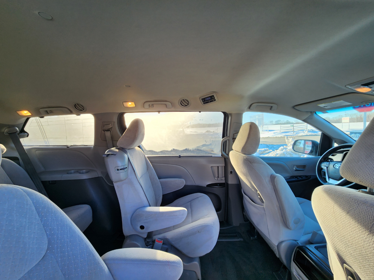 Toyota Sienna LE FWD 8-Passenger V6 2015