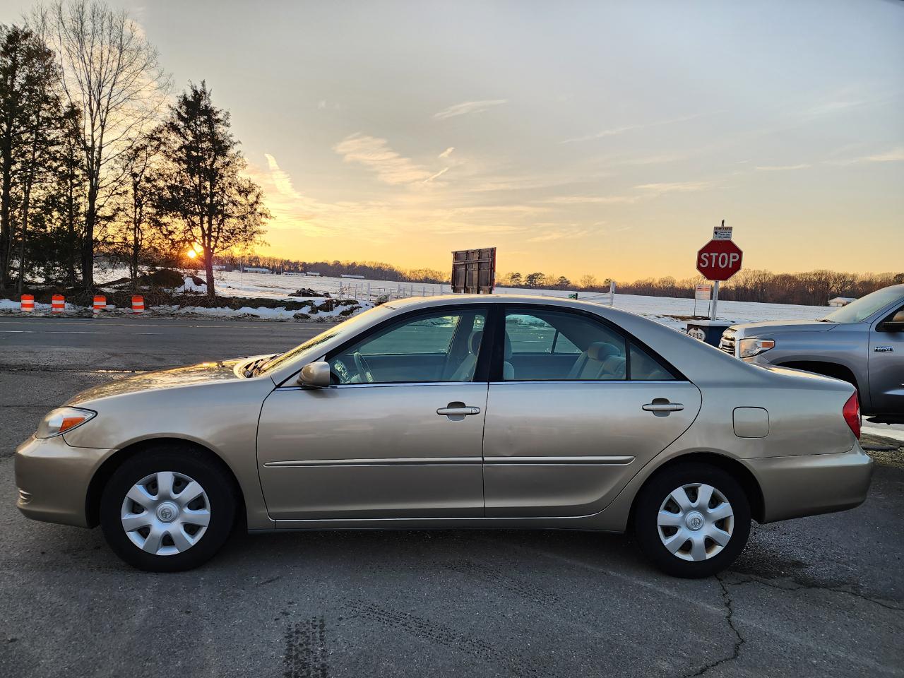 Toyota Camry Standard 2004