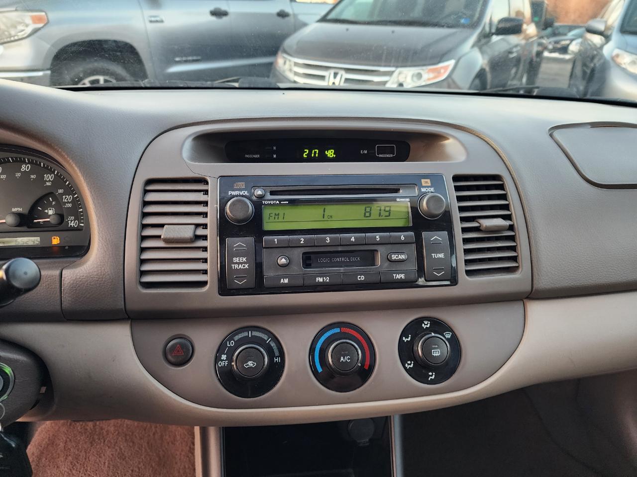 Toyota Camry Standard 2004