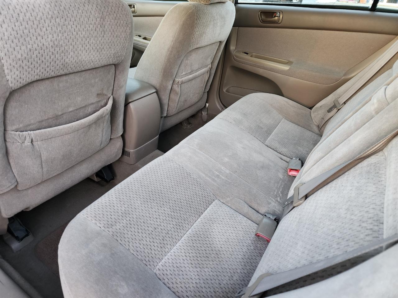 Toyota Camry Standard 2004