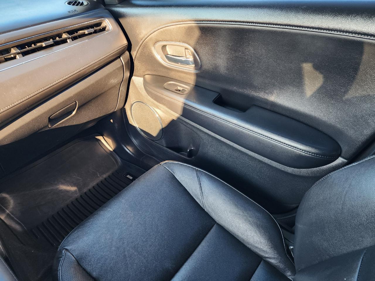 Honda HR-V EX-L w/Navigation CVT 2016