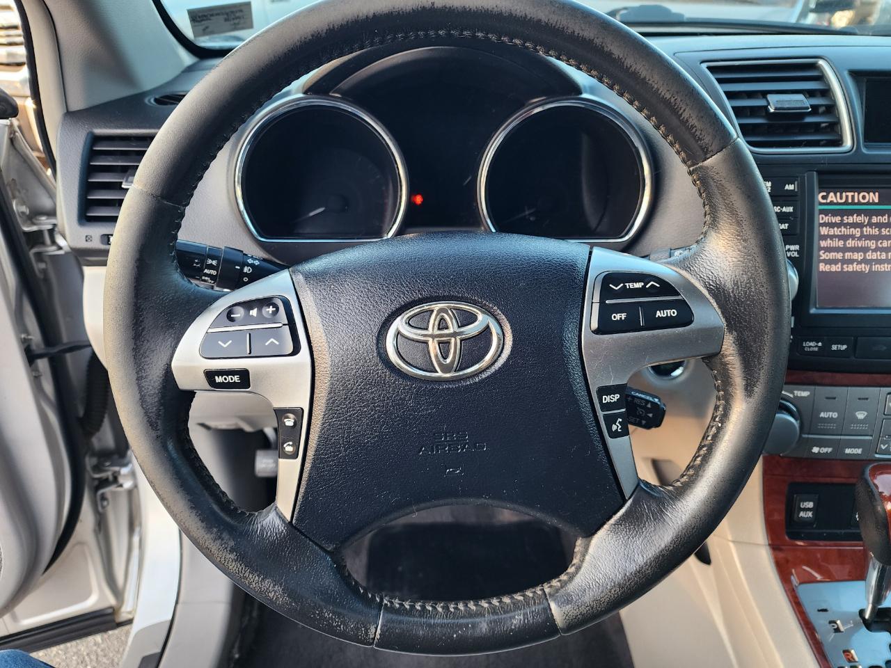 Toyota Highlander Limited 4WD 2011