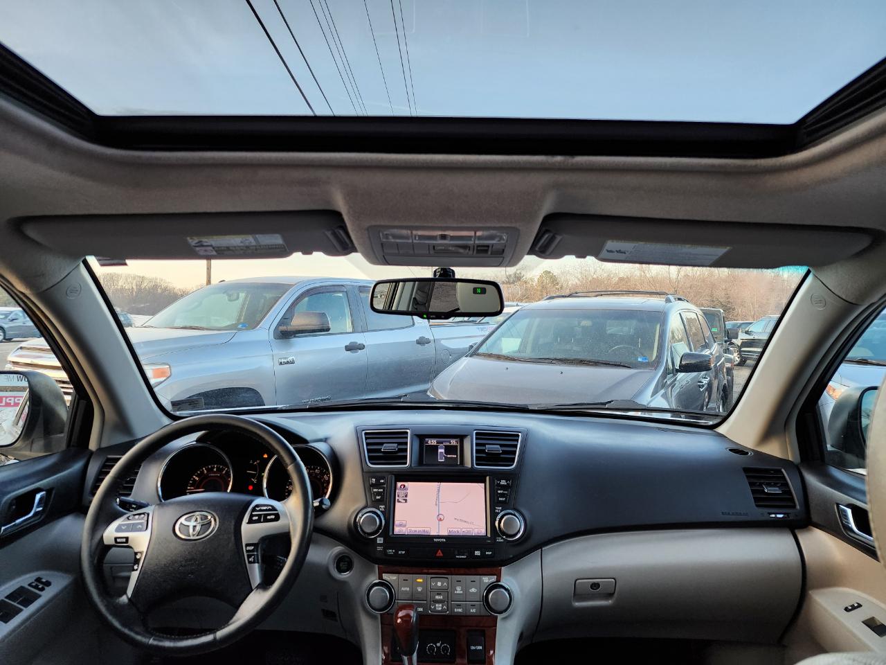 Toyota Highlander Limited 4WD 2011