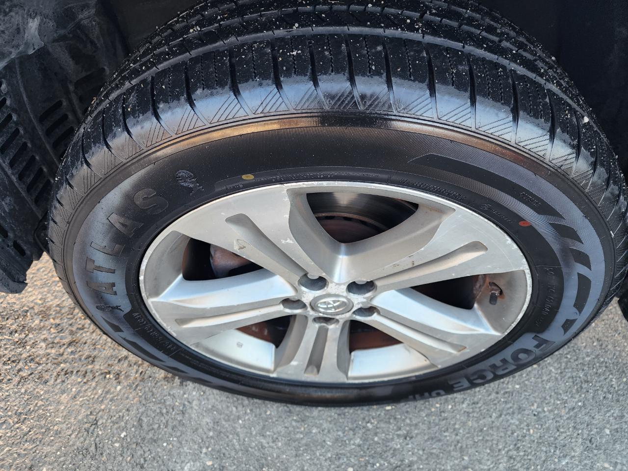 Toyota Highlander Limited 4WD 2011