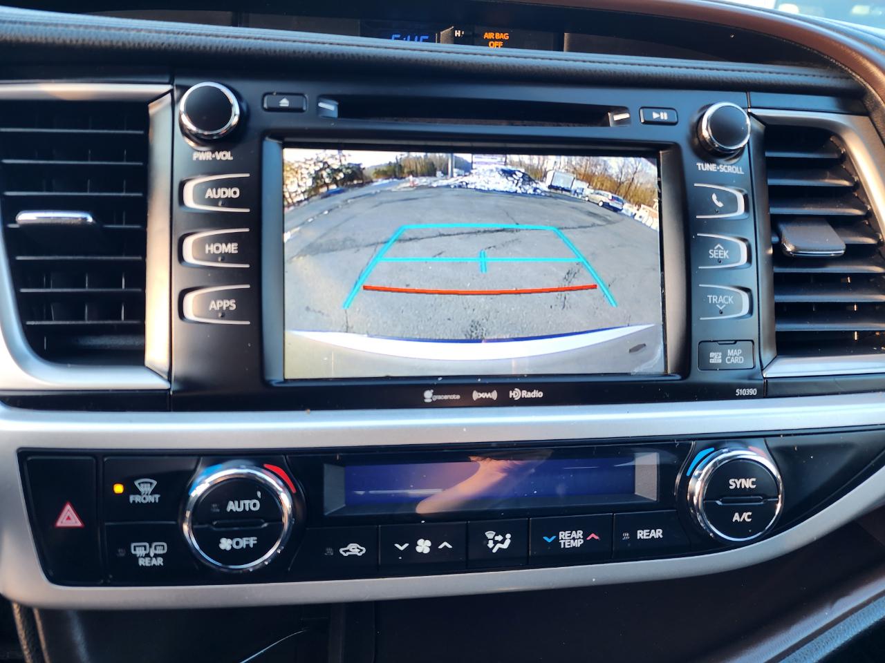 Toyota Highlander XLE AWD V6 2019