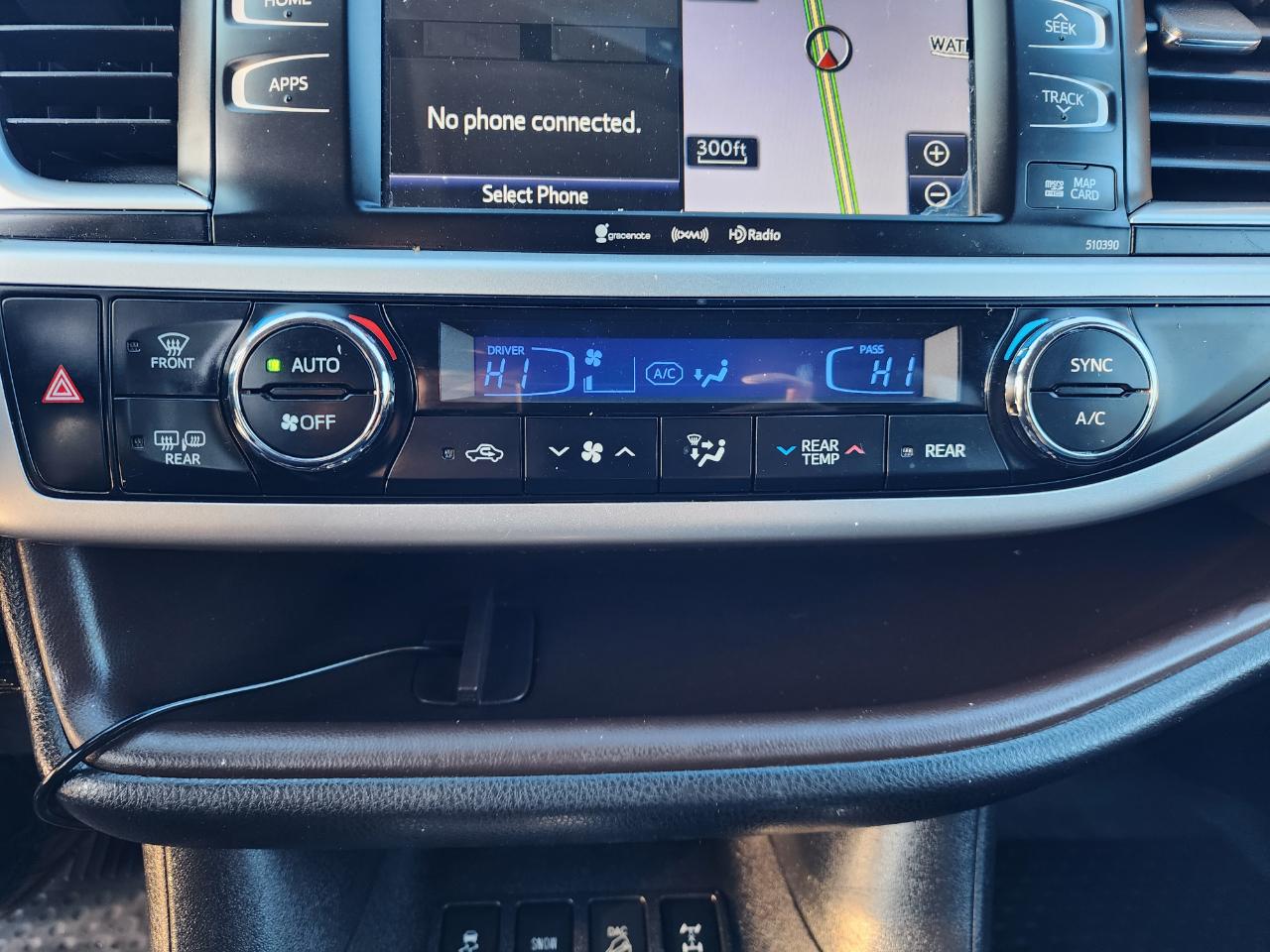 Toyota Highlander XLE AWD V6 2019