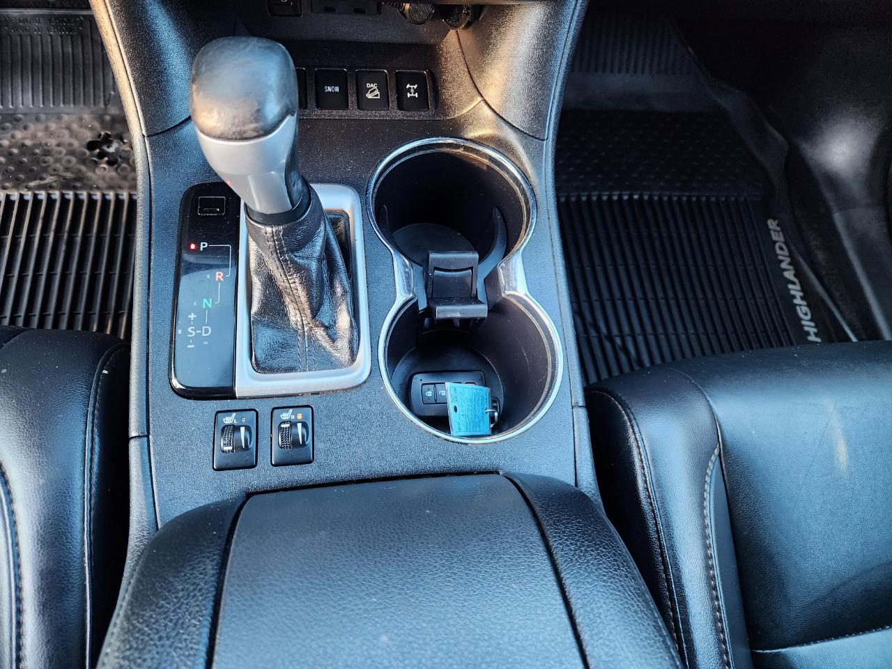 Toyota Highlander XLE AWD V6 2019